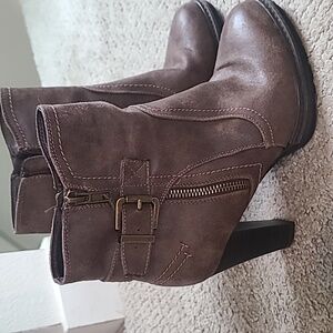 White Mountain booties